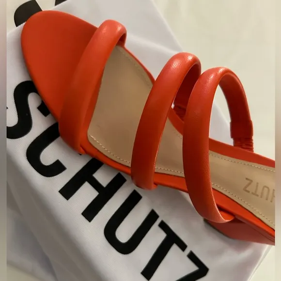 Women’s Leather Sandal Schutz with Dust Bag NIB 8.5 Heel Shoes NWT