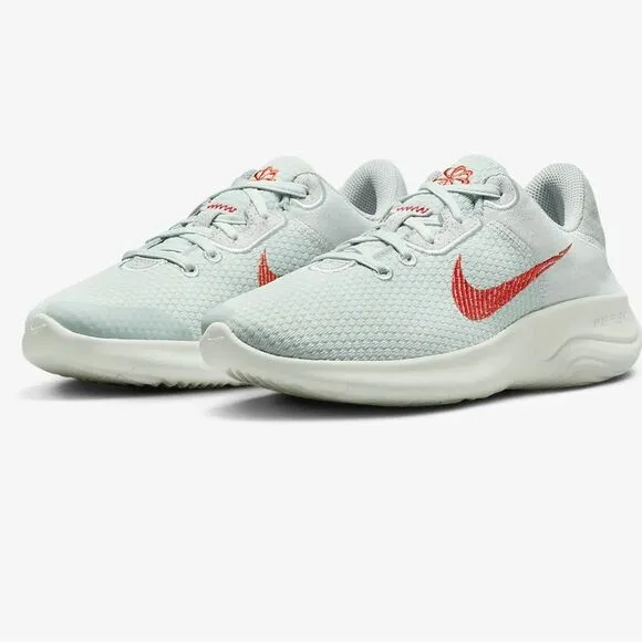 Women's Nike Flex Experience Run 11 Running Shoes Size 8,5