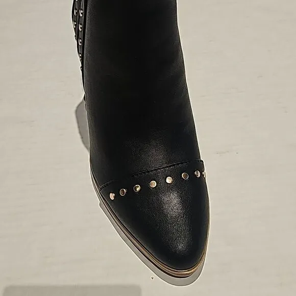 Women's Rivet Ankle Boots  Pointed Toe ,Chunky Stacked Heel, size 6 black