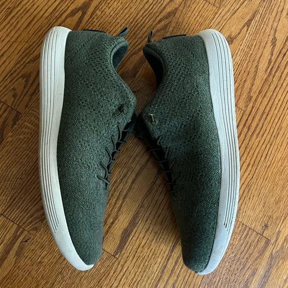 🟢WOOLLOOMOOLOO: Men’s Belmont style size 46, merino wool sneakers, preowned🟢