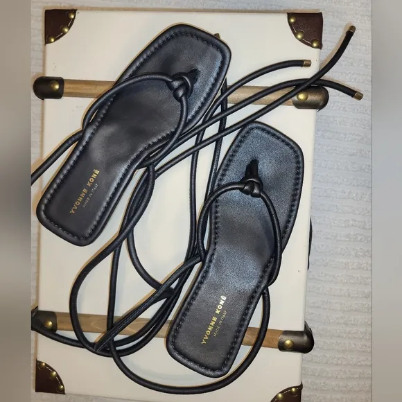 Yvonne Kone Womens Italian Giana Black Leather Strap Peg Heel Shoes Size 36 US 6