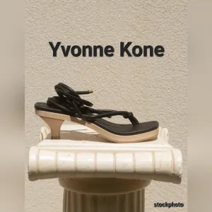 Yvonne Kone Womens Italian Giana Black Leather Strap Peg Heel Shoes Size 36 US 6