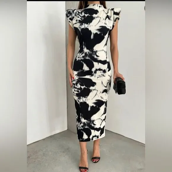 Zara black and white dress. New. Size S.