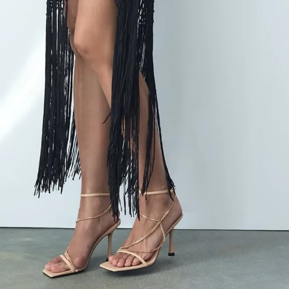 🖤ZARA CHAIN TRIM HEELED LEATHER SANDALS